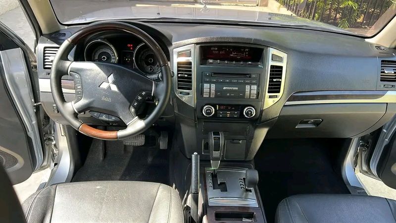 Mitsubishi Pajero • 2023 • 3,000 km 7