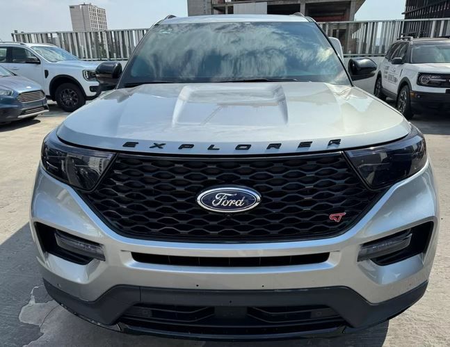 Ford Explorer • 2023 • 26,000 km 1