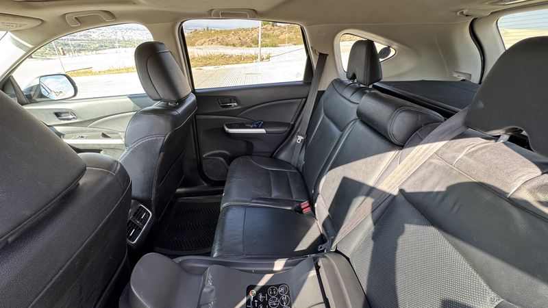 Honda CR-V • 2016 • 124,000 km 14