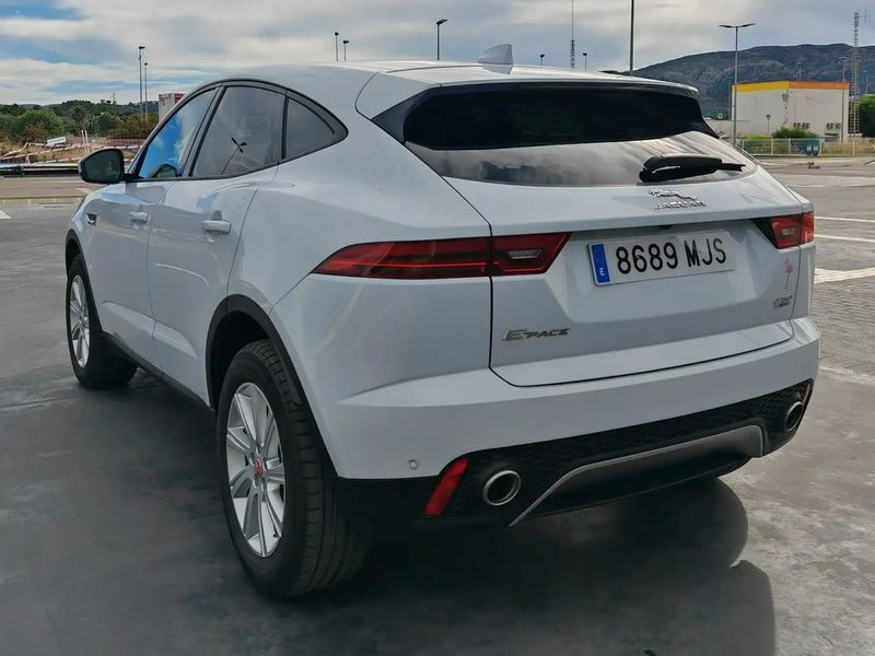 Jaguar E-PACE • 2018 • 85,000 km 9