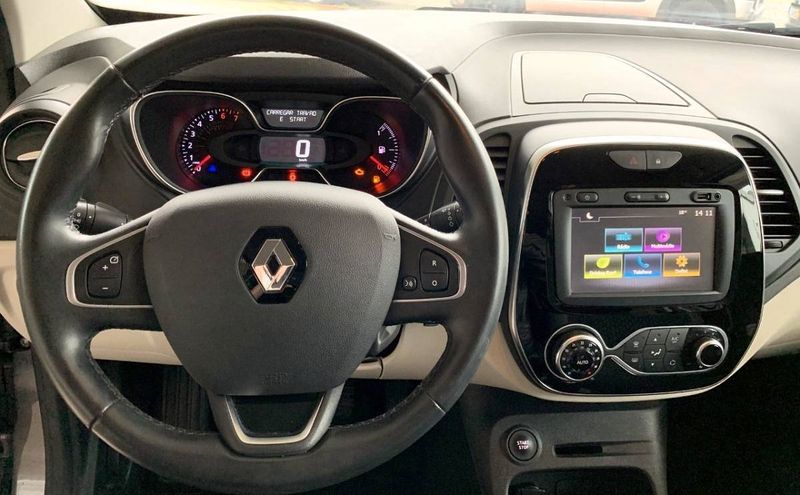 Renault Captur • 2018 • 10,000 km 4