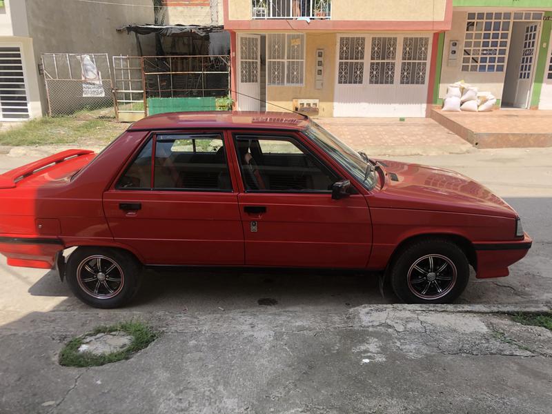 Renault 10 • 1996 • 293,802 km 8
