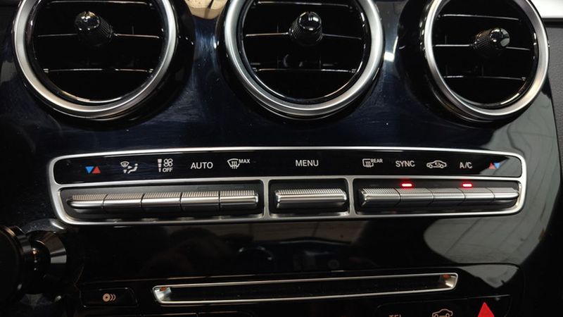 Mercedes-Benz C • 2016 • 48,269 km 7