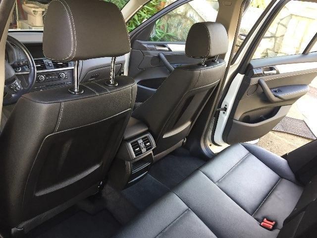 BMW X3 • 2013 • 192,000 km 2