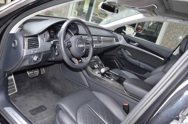 Audi S8 • 2013 • 15,000 km 25