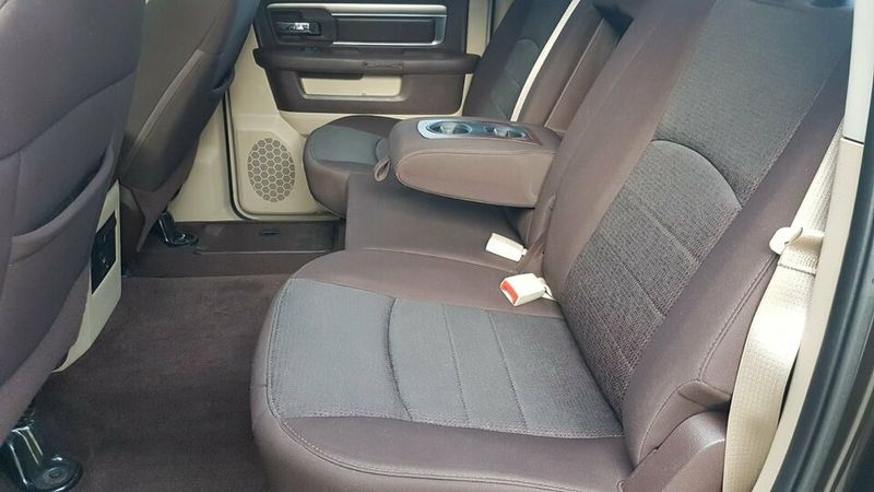 Dodge Ram Pickup 1500 • 2013 • 110,000 km 6