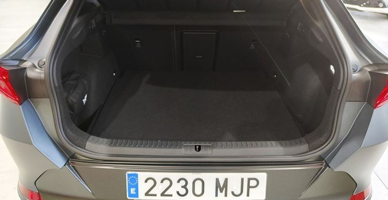 Seat Leon • 2023 • 5,732 km 11