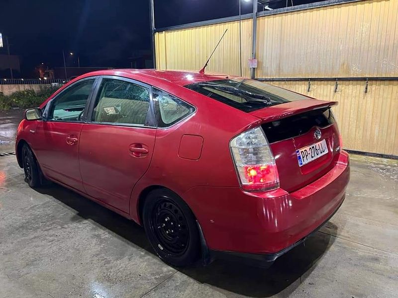 Toyota Prius • 2008 • 350,000 km 3
