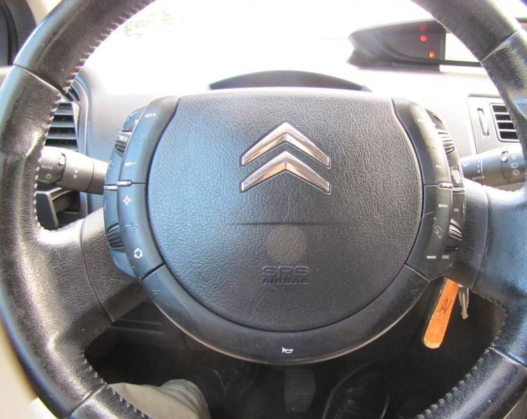 Citroën C4 • 2008 • 149,999 km 3