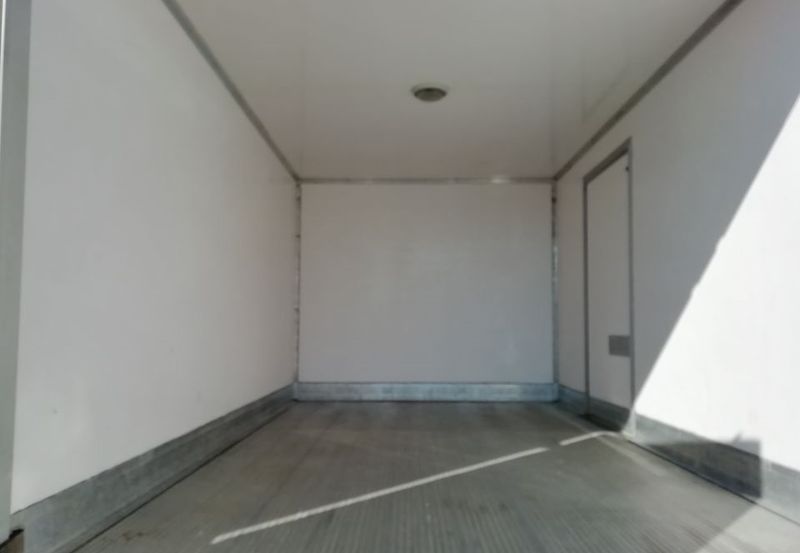 Ford Transit • 2004 • 240,000 km 3