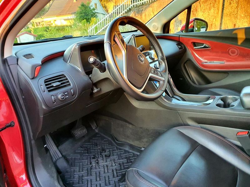 Opel Ampera • 2013 • 82,500 km 5