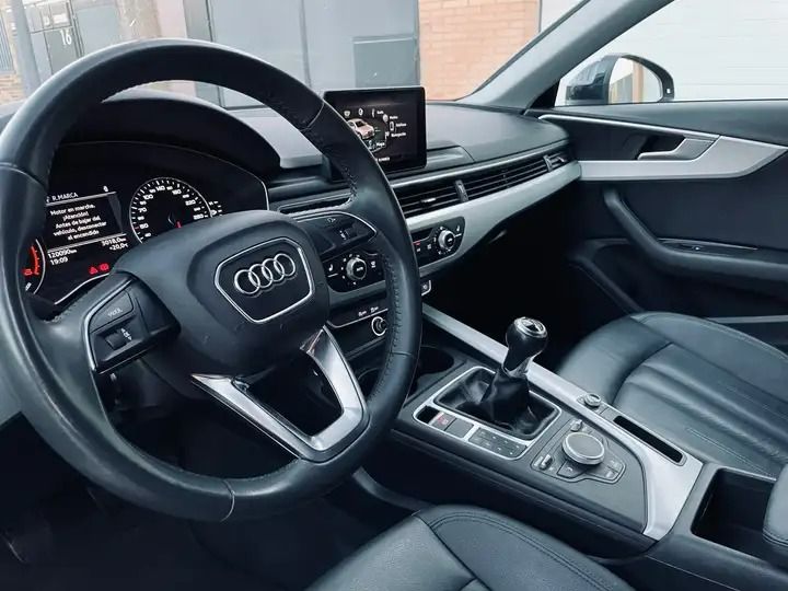 Audi A4 • 2017 • 119,000 km 4