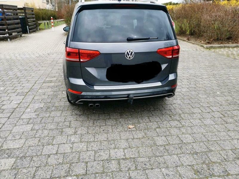 Volkswagen Touran • 2019 • 80,000 km 4