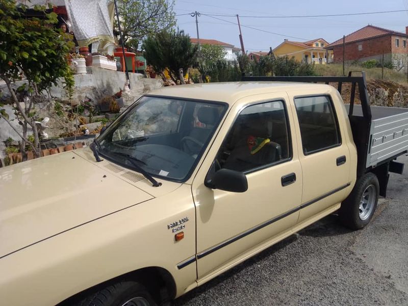 Toyota Hilux • 1994 • 300,000 km 2