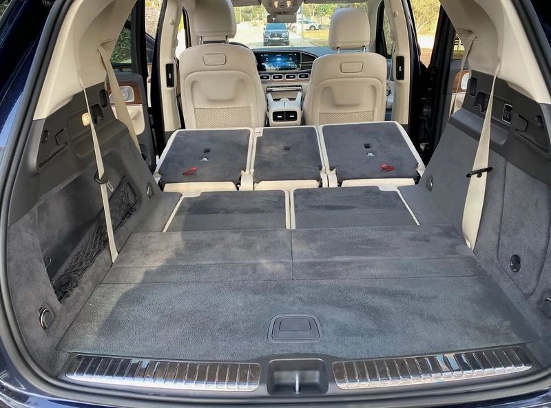 Mercedes-Benz GLE-Class • 2020 • 85,000 km 7