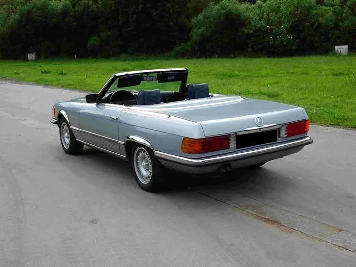 Mercedes-Benz 200 - 300 • 1981 • 257,000 km 5