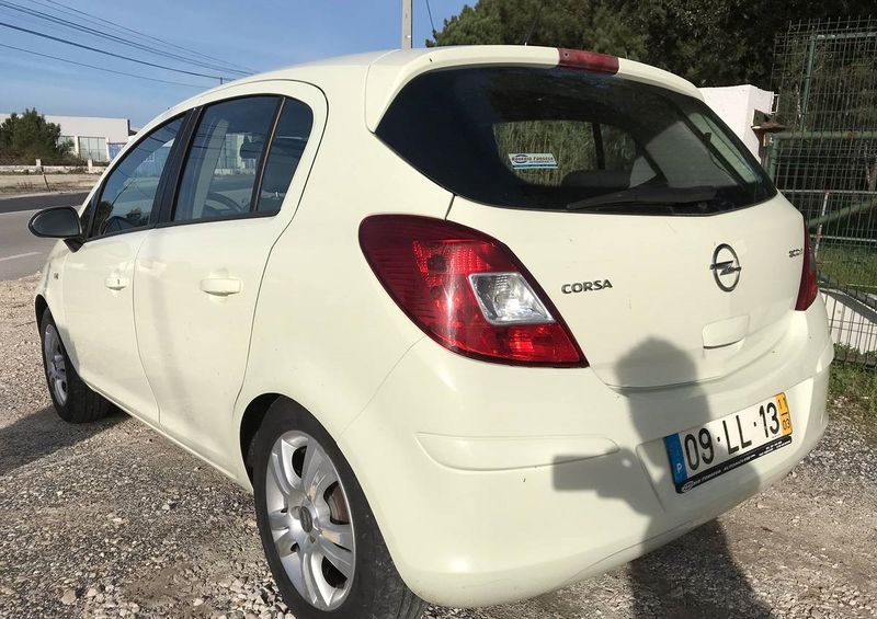 Opel Corsa • 2011 • 200,000 km 8