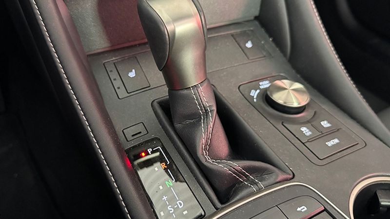 Lexus RC • 2020 • 24,657 km 5