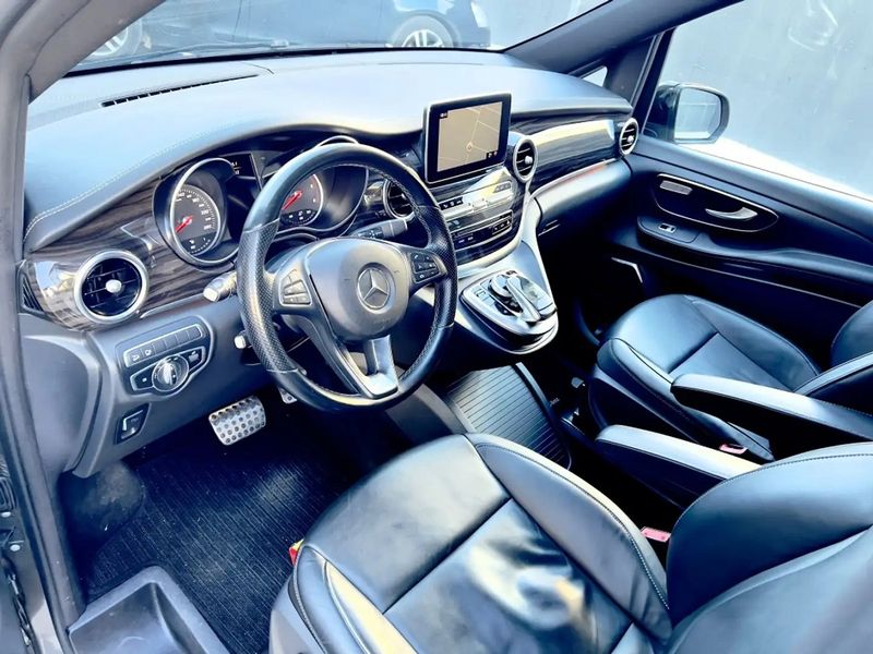 Mercedes-Benz 310 Van • 2019 • 81,000 km 10