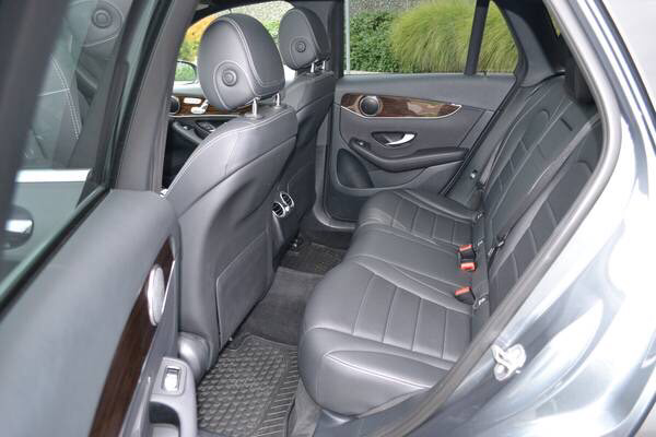 Mercedes-Benz GLC • 2018 • 16,681 km 9