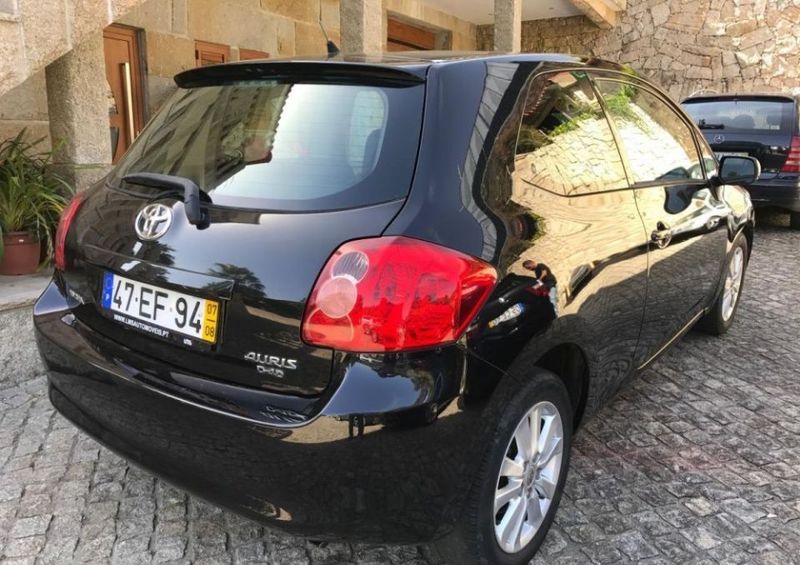 Toyota Auris • 2007 • 185,000 km 3