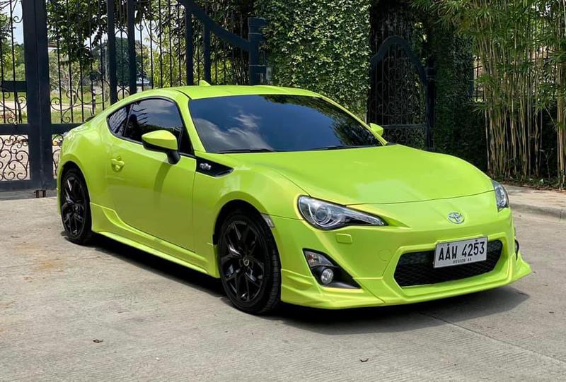 Toyota 86 • 2015 • 25,000 km 2