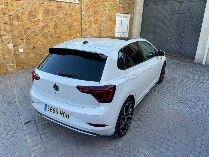 Volkswagen Polo • 2023 • 13,300 km 2