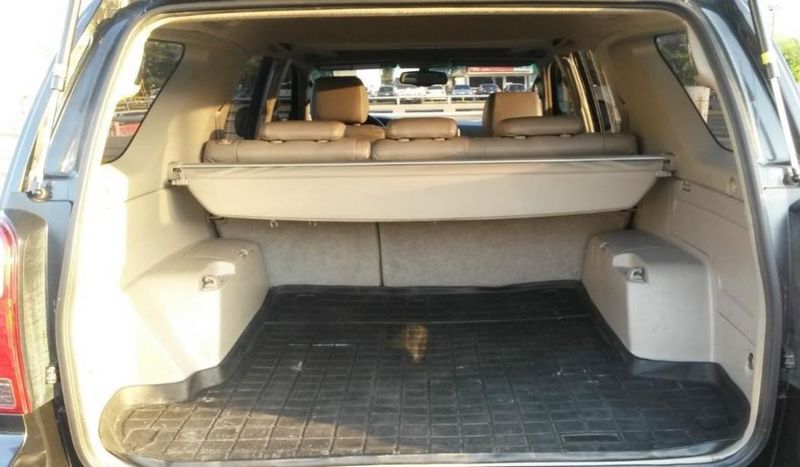 Toyota 4 Runner Limited • 2007 • 160,000 km 5