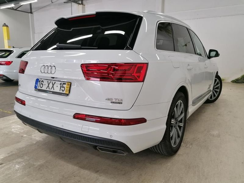 Audi Q7 • 2019 • 54,522 km 1