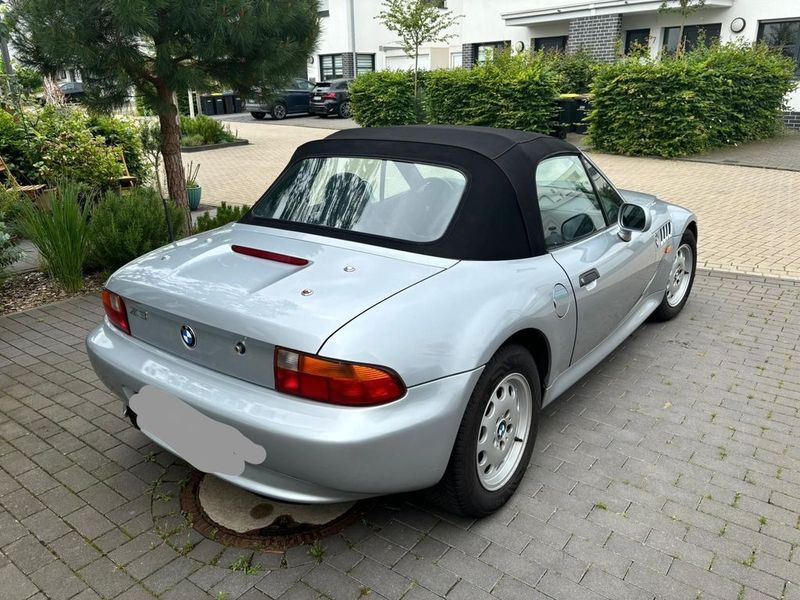 BMW Z3 • 1998 • 130,400 km 10