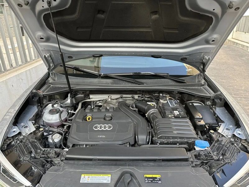 Audi Q3 • 2020 • 87,600 km 10