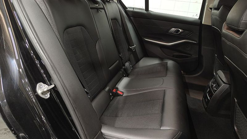 BMW 3 Series • 2021 • 84,465 km 6