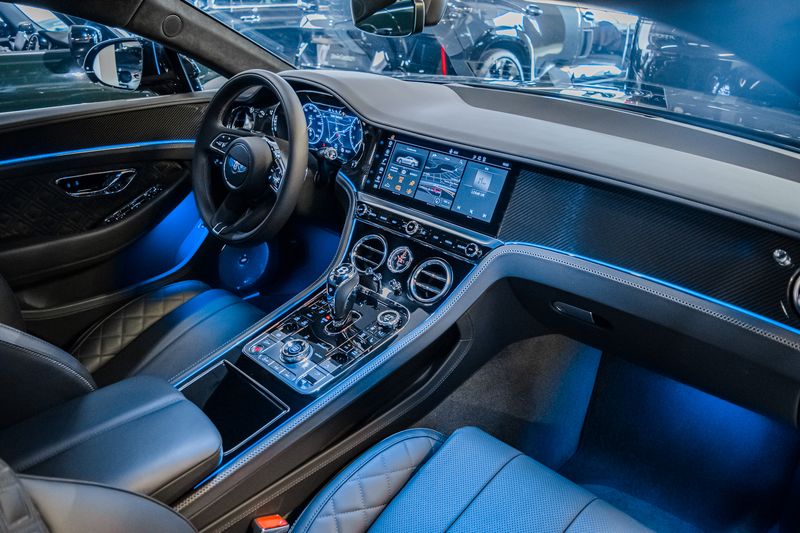 Bentley Continental GT • 2022 • 18,900 km 4