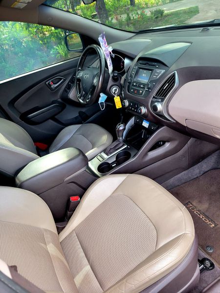 Hyundai Tucson • 2014 • 137,099 mi 10