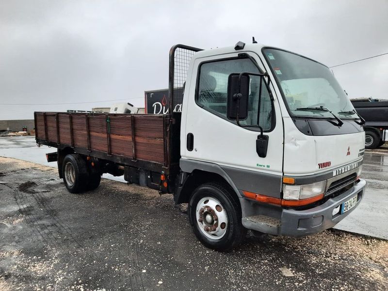 Mitsubishi Fuso canter • 2009 • 33,000 km 2