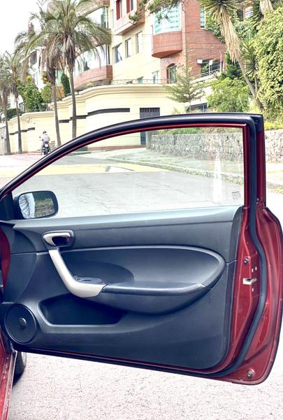 Honda Civic Coupé • 2008 • 124,000 km 10