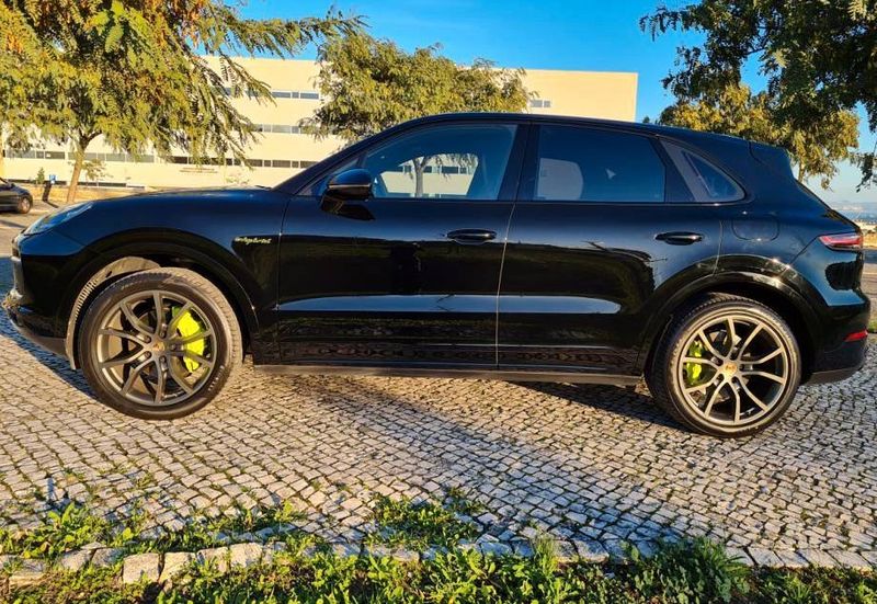 Porsche Cayenne • 2020 • 24,000 km 5