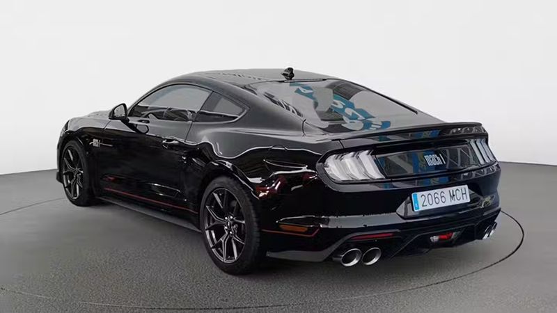 Ford Mustang • 2022 • 25,560 km 3