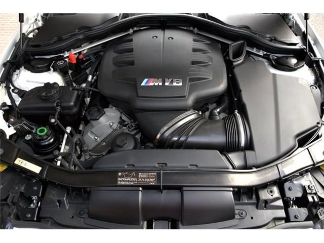 BMW M3 • 2008 • 137,000 km 9