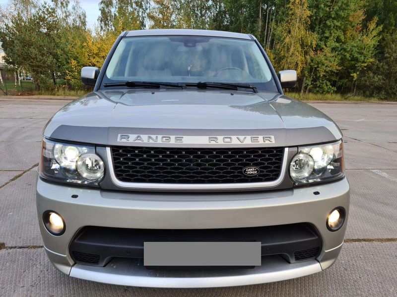 Land Rover Range Rover Sport • 2013 • 220,000 km 2