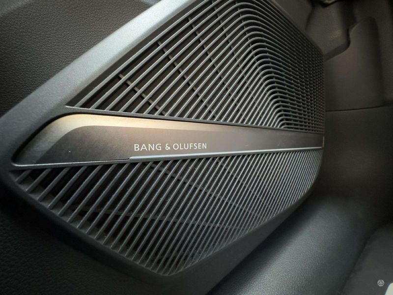 Audi Q5 • 2018 • 111,906 km 11