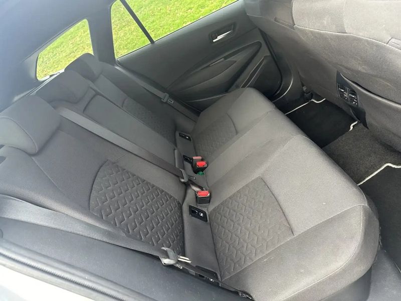 Toyota Corolla • 2019 • 99,000 km 3