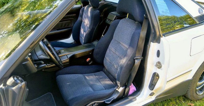 Toyota Avalon Hybrid • 1986 • 90,000 km 5