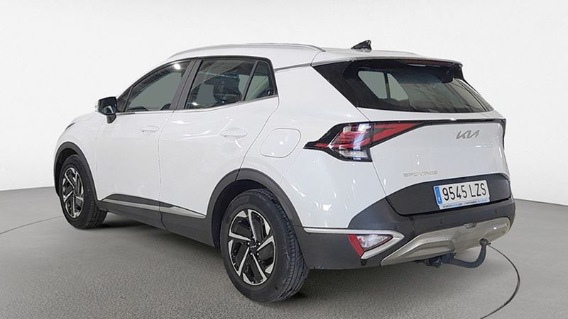 Kia Sportage • 2022 • 19,280 km 3
