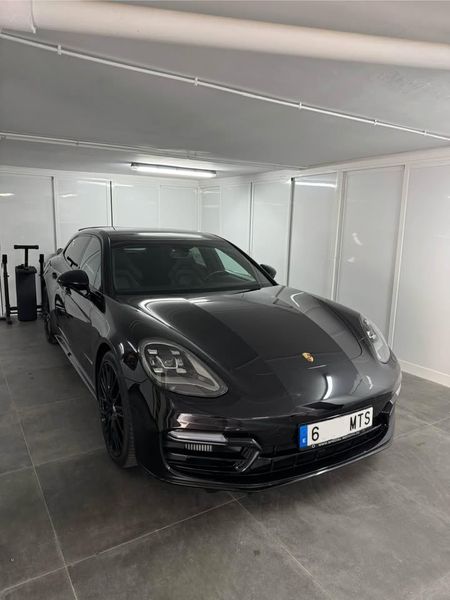 Porsche Panamera • 2018 • 98,000 km 1