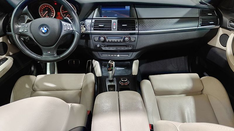 BMW X6 • 2013 • 124,000 km 13