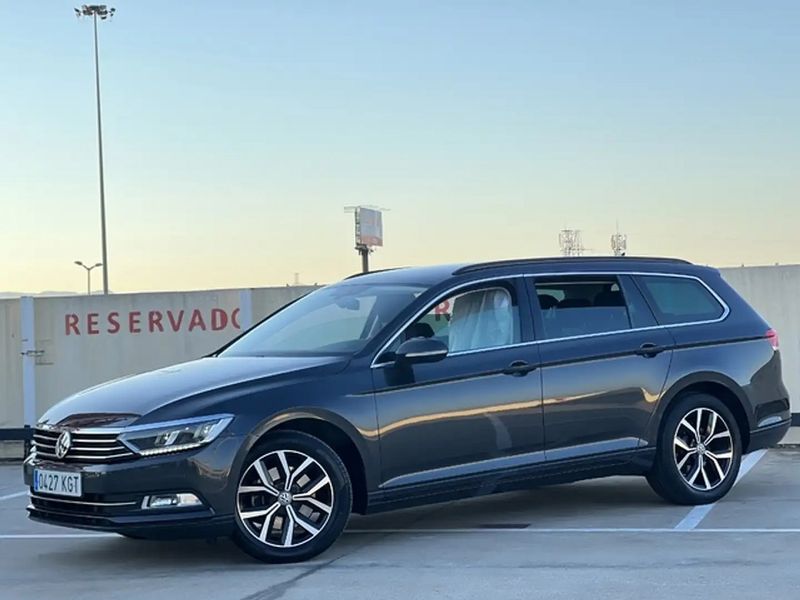 Volkswagen Passat Variant • 2018 • 53,500 km 1