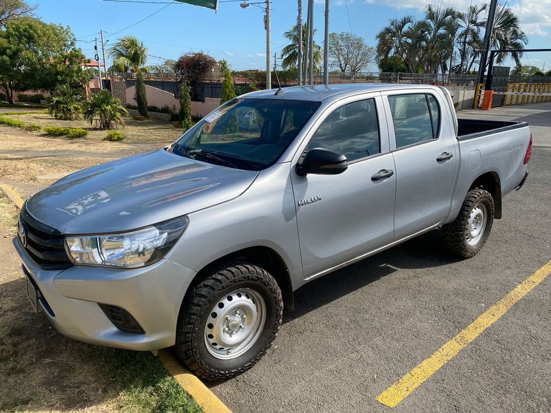 Toyota Hilux • 2022 • 88,235 km 7