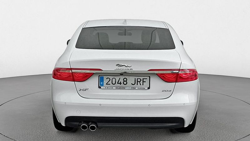 Jaguar XF • 2017 • 73,555 km 11