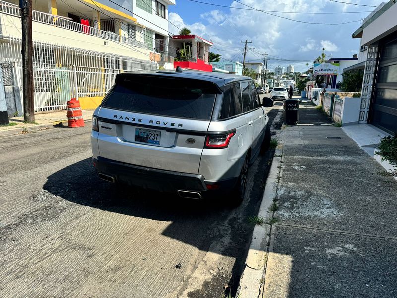 Land Rover Range Rover Sport • 2018 • 55,000 mi 4